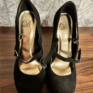 Elegant Black Women's Shoes